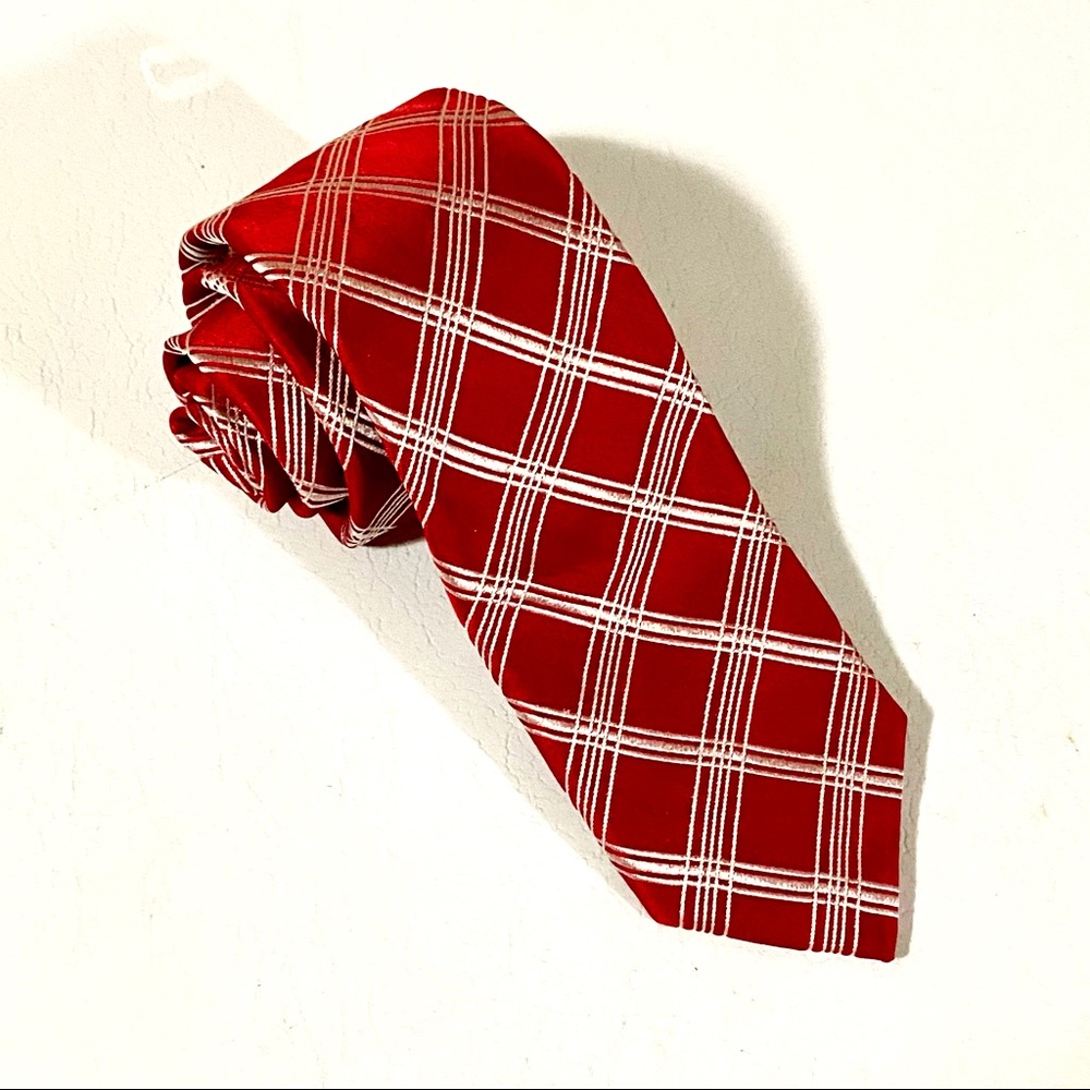 Like new, 100% silk Linea In tie, Made in Italy